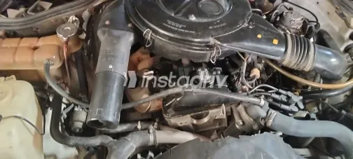 مرسيدس E 200 1989 أبيض مستعملة للبيع - 8