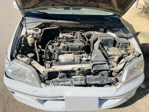 ميتسوبيشي لانسر 2001 أبيض مستعملة للبيع - 6