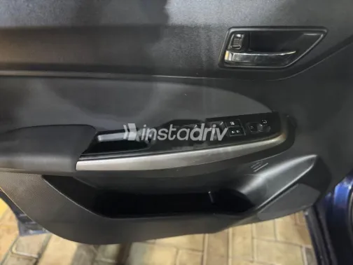 Suzuki Swift 2022 White Used for Sale - 4