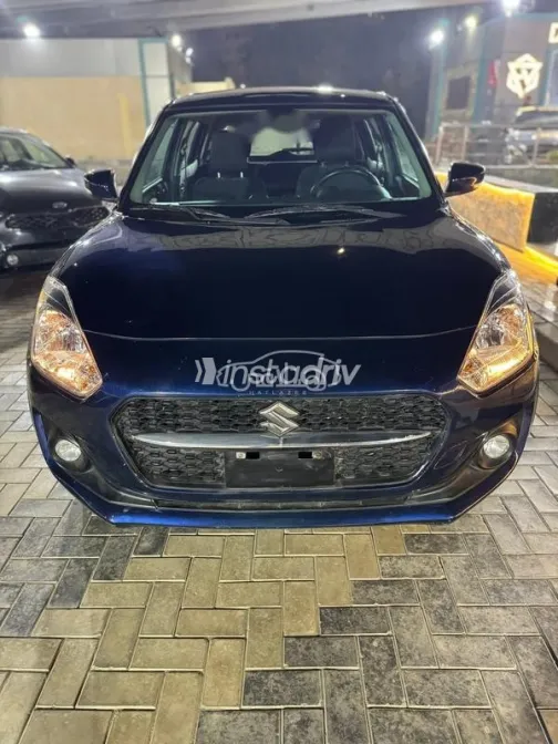 Suzuki Swift 2022 White Used for Sale - 7