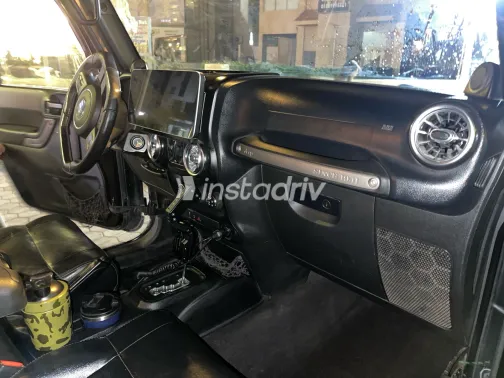 جيب رانجلر 2013 أبيض مستعملة للبيع - 1