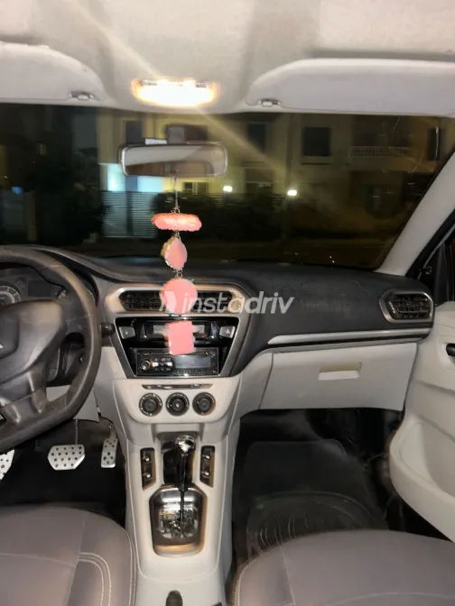 بيجو 301 2014 أبيض مستعملة للبيع - 3