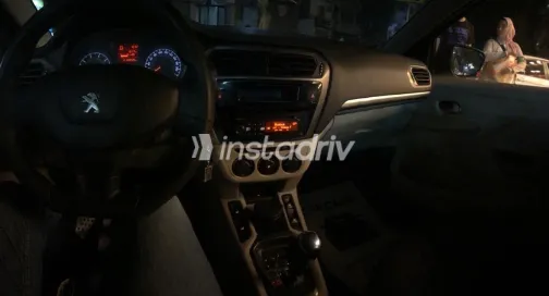 بيجو 301 2014 أبيض مستعملة للبيع - 4