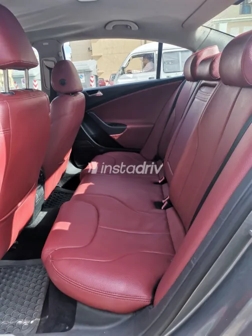 فولكس فاغن باسات 2007 أبيض مستعملة للبيع - 2