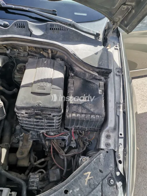 فولكس فاغن باسات 2007 أبيض مستعملة للبيع - 7