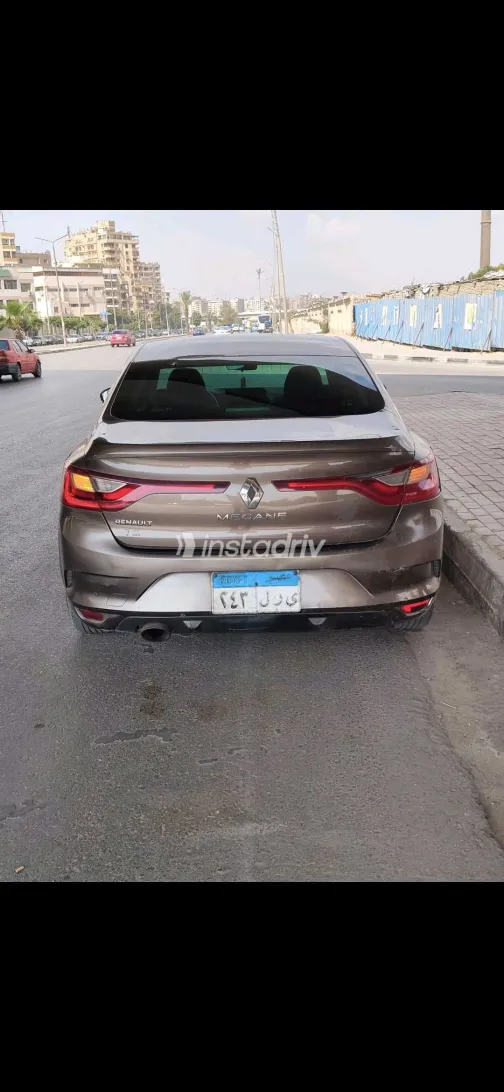 Renault Megane 2019 White Used for Sale - 3