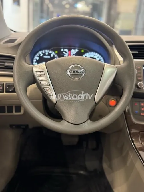 نيسان سنترا 2020 أبيض مستعملة للبيع - 8