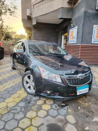 شيفروليه كروز 2010 أسود مستعملة للبيع