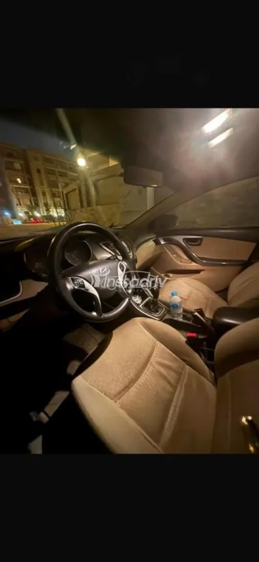 هيونداي إلنترا اتش دى 2012 أسود مستعملة للبيع - 3