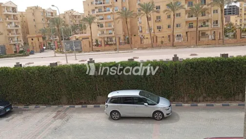 سيتروين c4 جراند بيكاسو 2015 رمادي مستعملة للبيع - 3