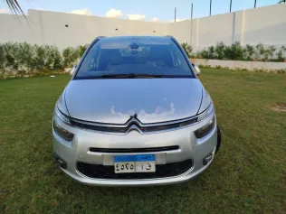 سيتروين c4 جراند بيكاسو 2015 رمادي مستعملة للبيع