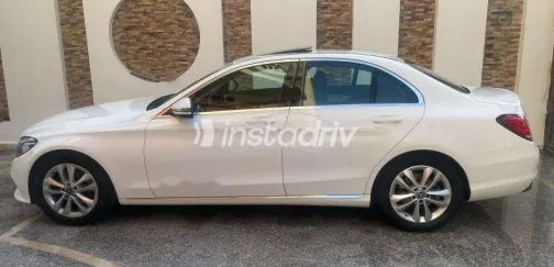 مرسيدس C 200 2019 أبيض مستعملة للبيع - 2