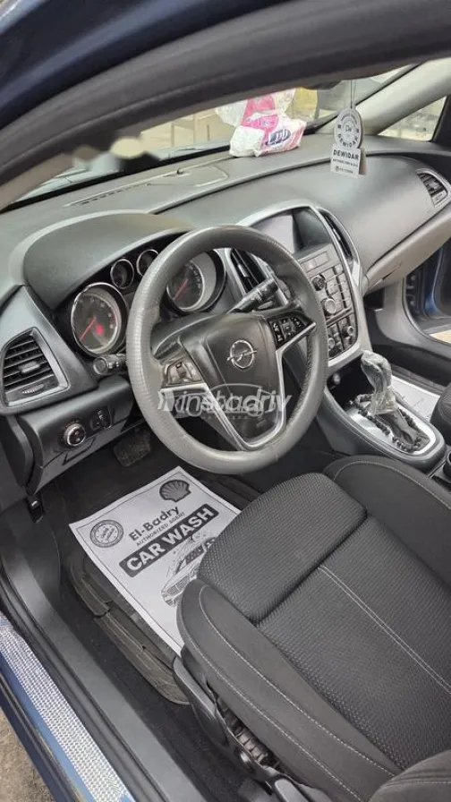 اوبل أسترا 2016 أبيض مستعملة للبيع - 6