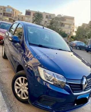 رينو لوجان 2019 أزرق غامق مستعملة للبيع