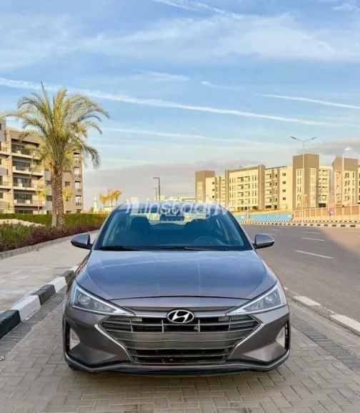 هيونداي إلنترا 2008 أزرق غامق مستعملة للبيع - 4