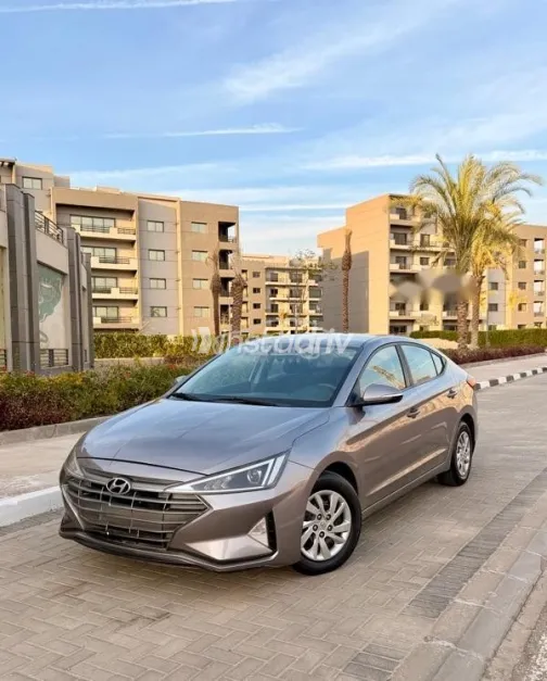 هيونداي إلنترا 2008 أزرق غامق مستعملة للبيع - 5