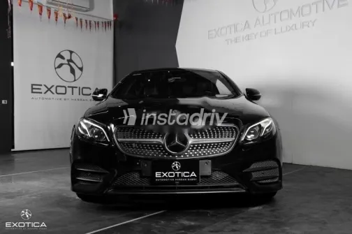 مرسيدس E 300 2020 أسود مستعملة للبيع - 2