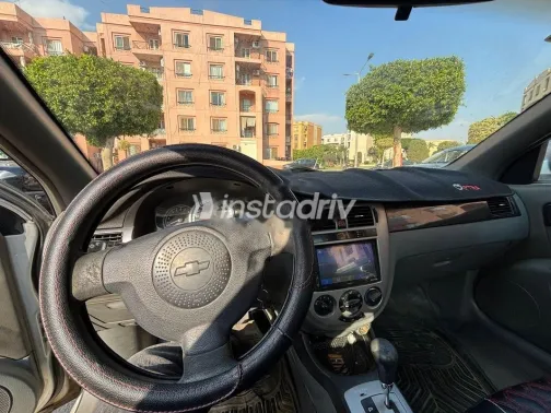 شيفروليه أوبترا 2008 فضي مستعملة للبيع - 6