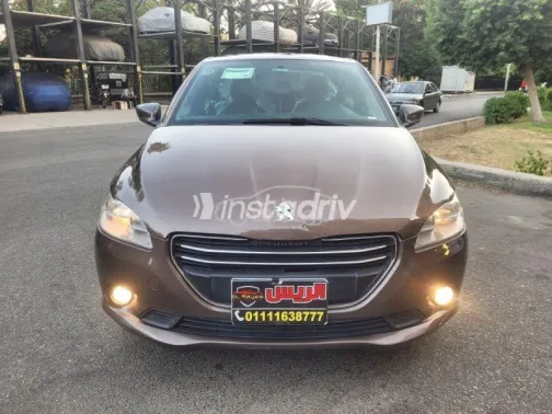 بيجو 301 2015 بني مستعملة للبيع - 1