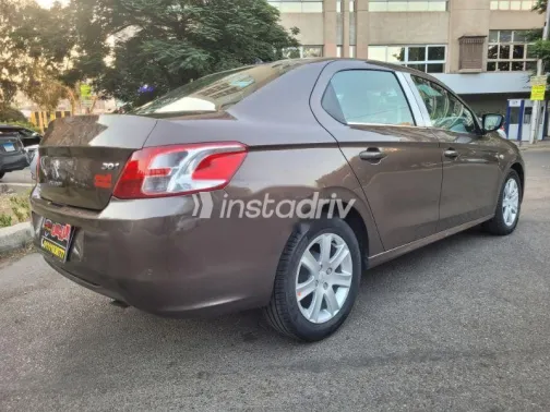 بيجو 301 2015 بني مستعملة للبيع - 6