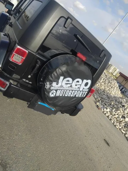 جيب رانجلر 2010 أسود مستعملة للبيع - 2