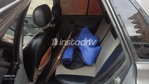 كيا برايد 2014 رمادي غامق مستعملة للبيع - 3