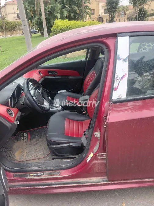 شيفروليه كروز 2013 أبيض مستعملة للبيع - 7