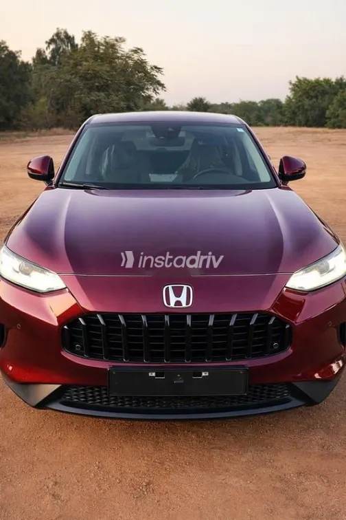 هوندا زد ار فى 2023 أحمر غامق مستعملة للبيع - 2