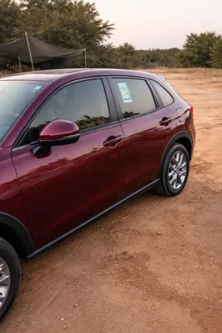 هوندا زد ار فى 2023 أحمر غامق مستعملة للبيع