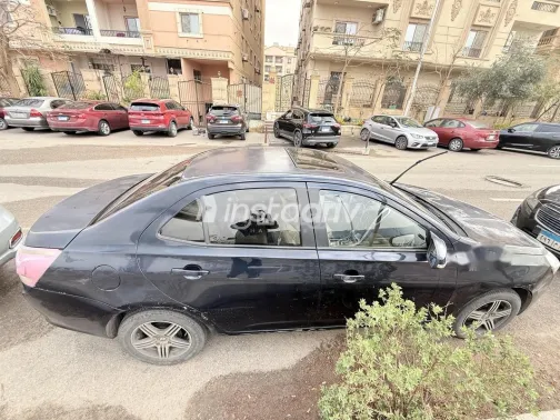 شيفروليه أوبترا 2018 أبيض مستعملة للبيع - 2