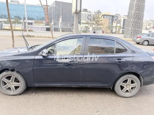 شيفروليه أوبترا 2018 أبيض مستعملة للبيع - 4