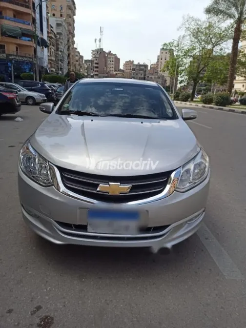 شيفروليه أوبترا 2016 أسود مستعملة للبيع - 1