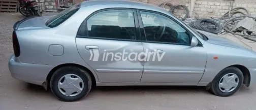 دايو لانوس 2 2001 فضي مستعملة للبيع - 4