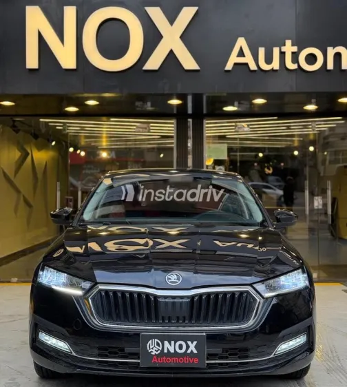 Skoda Octavia 2022 Red Used for Sale - 3