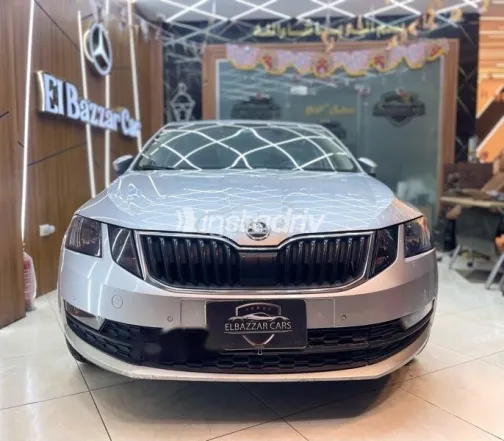 Skoda Octavia 2022 Red Used for Sale - 7