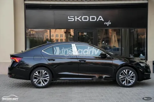 Skoda Octavia 2022 Red Used for Sale - 10