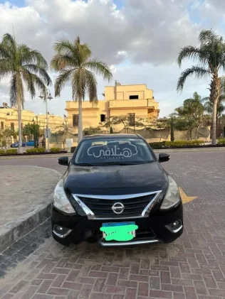 نيسان صنى 2019 أبيض مستعملة للبيع