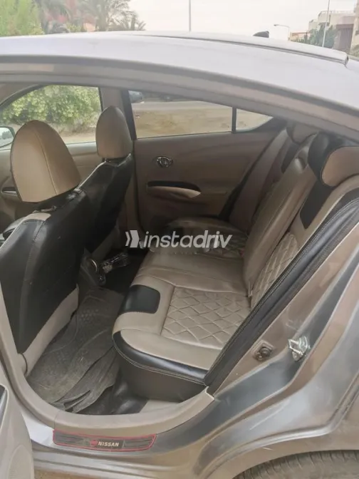 نيسان صنى 2021 أبيض مستعملة للبيع - 2