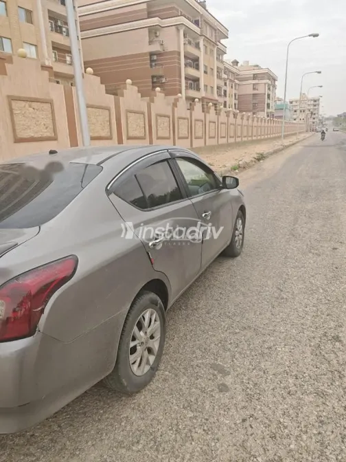 نيسان صنى 2021 أبيض مستعملة للبيع - 4