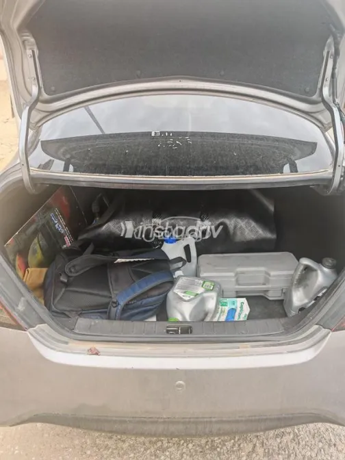 نيسان صنى 2021 أبيض مستعملة للبيع - 8