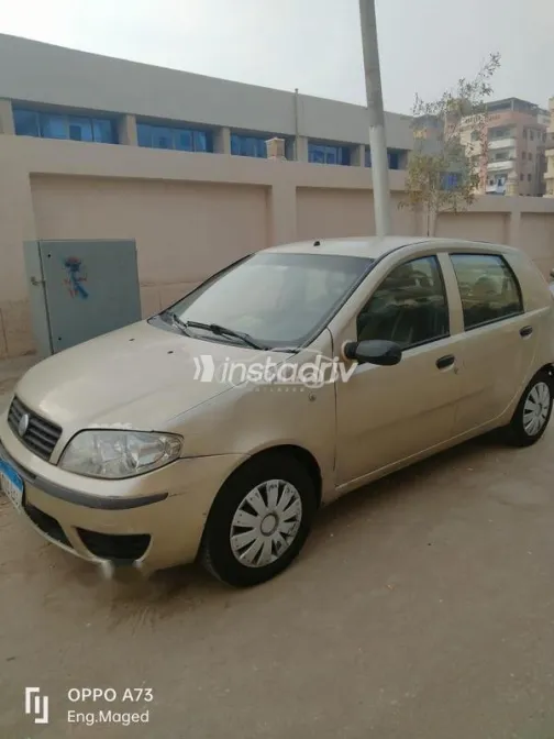 فيات بونتو 2008 برونزي مستعملة للبيع - 1