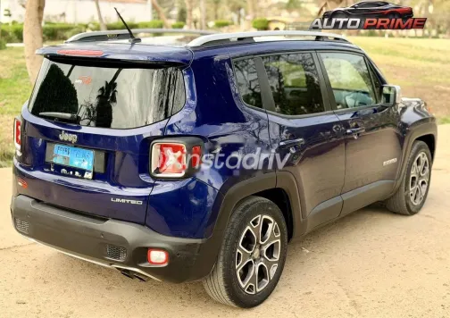 جيب رينيجيد 2016 أزرق غامق مستعملة للبيع - 5