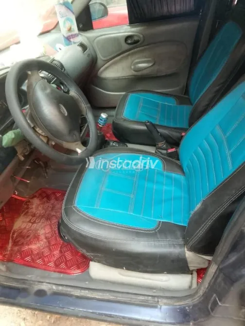 فورد اسكورت 1998 أزرق غامق مستعملة للبيع - 6