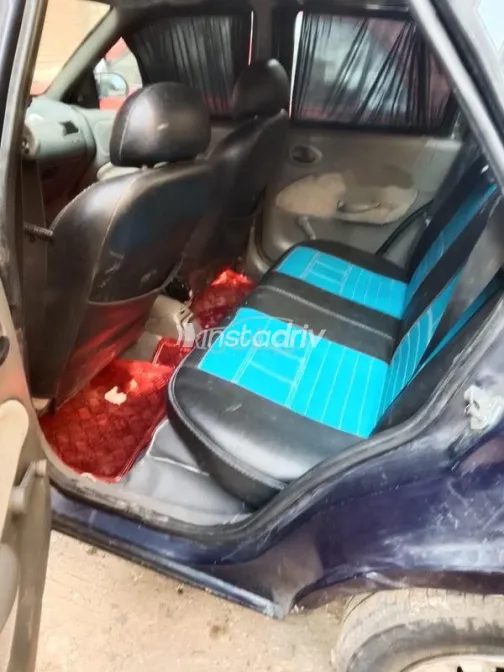 فورد اسكورت 1998 أزرق غامق مستعملة للبيع - 8