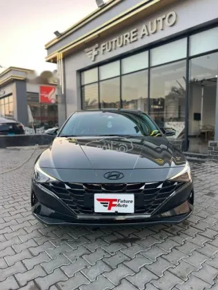 هيونداي افانتي 2026 أبيض مستعملة للبيع