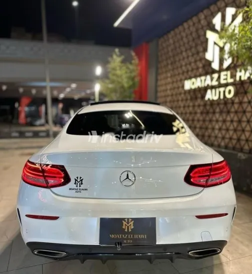 Mercedes C 180 2019 Silver Used for Sale - 3