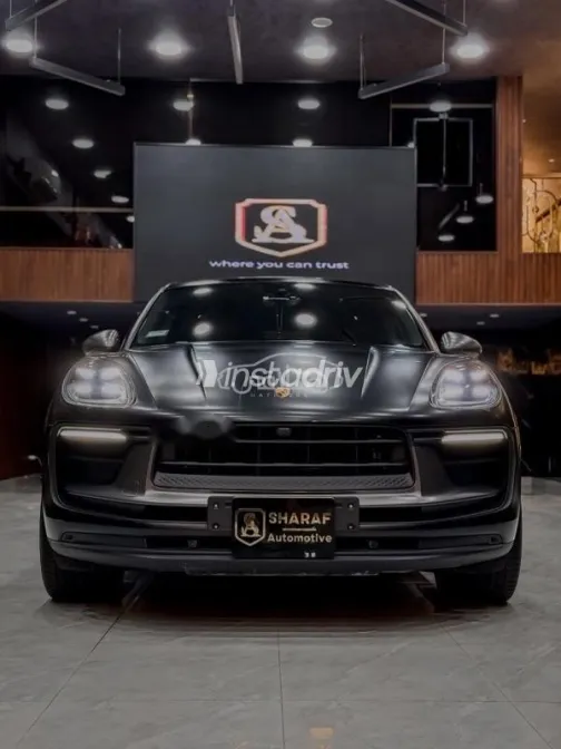 Porsche Macan 2024 Black Used for Sale - 2