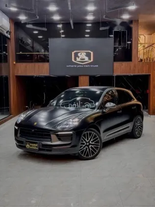 Porsche Macan 2024 Black Used for Sale