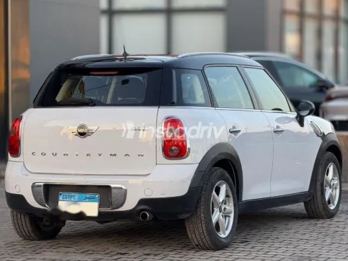 Mini Country man 2024 Black Used for Sale - 9