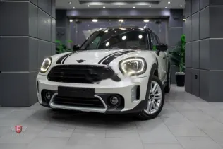 مينى كانترى مان 2024 أسود مستعملة للبيع